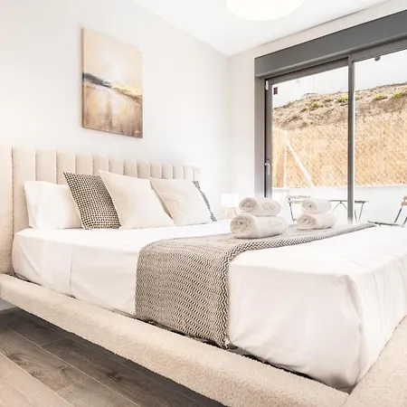 Mijas Gem With Terrace, Pool & Parking Rems *